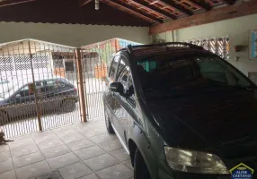 Foto 1 de Casa com 2 Quartos à venda, 63m² em Vila Tupi, Praia Grande