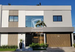 Foto 1 de Casa com 4 Quartos à venda, 250m² em Barra, Balneário Camboriú