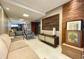 Foto 1 de Apartamento com 3 Quartos à venda, 90m² em Cabo Branco, João Pessoa