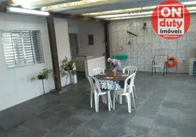 Foto 1 de Casa com 3 Quartos à venda, 160m² em Castelo, Santos