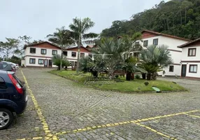 Foto 1 de Apartamento com 2 Quartos para alugar, 60m² em Quitandinha, Petrópolis