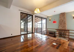 Foto 1 de Casa de Condomínio com 4 Quartos à venda, 469m² em Campo Comprido, Curitiba