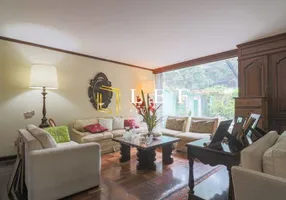 Foto 1 de Casa com 4 Quartos à venda, 400m² em Jardim Novo Mundo, São Paulo