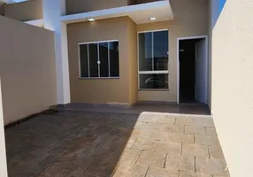 Foto 1 de Casa com 2 Quartos à venda, 62m² em Centro, Cascavel