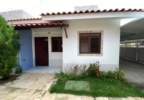 Foto 1 de Casa com 2 Quartos para alugar, 58m² em Jardim Camboinha, Cabedelo
