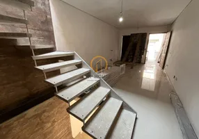 Foto 1 de Sobrado com 3 Quartos à venda, 130m² em Vila Castelo, São Paulo