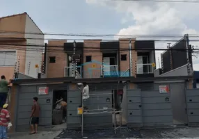 Foto 1 de Sobrado com 3 Quartos à venda, 105m² em Ponte Rasa, São Paulo