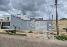 Foto 1 de Sobrado com 4 Quartos à venda, 220m² em Residencial Dom Rafael, Goiânia