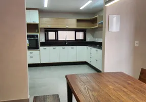 Foto 1 de Casa com 3 Quartos à venda, 190m² em Fazendinha, Teresópolis