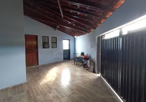 Foto 1 de Casa com 3 Quartos à venda, 200m² em Jardim CECAP, Olímpia