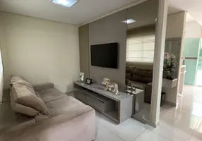 Foto 1 de Sobrado com 3 Quartos à venda, 200m² em Nova Uberlandia, Uberlândia