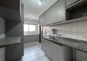 Foto 1 de Apartamento com 2 Quartos para alugar, 110m² em Centro, Londrina