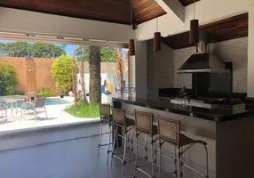 Foto 1 de Sobrado com 4 Quartos à venda, 272m² em Zona 08, Maringá