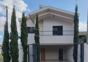 Foto 1 de Sobrado com 3 Quartos à venda, 248m² em Centro, Bálsamo