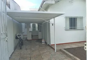 Foto 1 de Casa com 3 Quartos para alugar, 90m² em Água Rasa, São Paulo