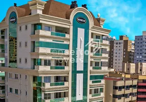 Foto 1 de Apartamento com 4 Quartos à venda, 195m² em Meia Praia, Itapema