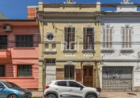 Foto 1 de Casa com 3 Quartos à venda, 489m² em Floresta, Porto Alegre