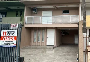 Foto 1 de Sobrado com 3 Quartos à venda, 181m² em Vila Bancaria , Campo Largo