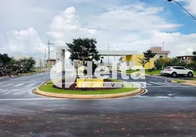 Foto 1 de Lote/Terreno à venda, 336m² em Novo Mundo, Uberlândia