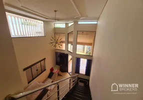 Foto 1 de Sobrado com 3 Quartos à venda, 250m² em Vila Santa Izabel, Maringá