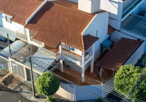 Foto 1 de Casa com 3 Quartos à venda, 162m² em Pinheiros, Londrina