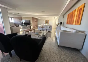 Foto 1 de Apartamento com 4 Quartos à venda, 241m² em Casa Forte, Recife
