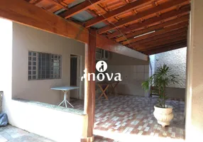 Foto 1 de Casa com 3 Quartos à venda, 210m² em Conjunto Costa Telles I, Uberaba