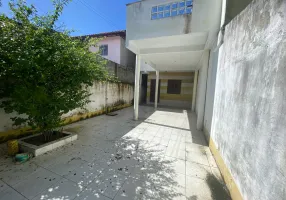 Foto 1 de Casa com 2 Quartos para alugar, 100m² em Arembepe, Camaçari