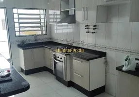 Foto 1 de Casa com 2 Quartos à venda, 202m² em Vila Figueira, Suzano