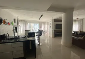Foto 1 de Apartamento com 3 Quartos para alugar, 132m² em Centro, Balneário Camboriú