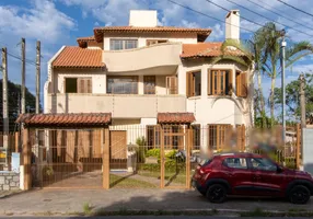 Foto 1 de Casa com 4 Quartos à venda, 256m² em Ipanema, Porto Alegre