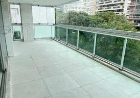 Foto 1 de Apartamento com 3 Quartos à venda, 192m² em Leblon, Rio de Janeiro