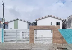 Foto 1 de Casa com 3 Quartos à venda, 68m² em Cordeiro, Recife