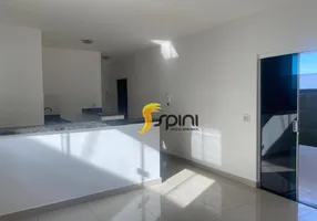 Foto 1 de Casa com 3 Quartos à venda, 120m² em Osvaldo Rezende, Uberlândia