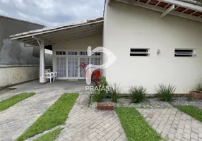 Foto 1 de Casa com 4 Quartos à venda, 150m² em Balneário Praia do Pernambuco, Guarujá