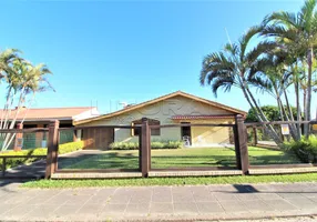 Foto 1 de Casa com 3 Quartos à venda, 157m² em Centro, Xangri-lá