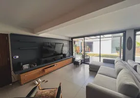 Foto 1 de Casa com 4 Quartos à venda, 380m² em Alto de Pinheiros, São Paulo