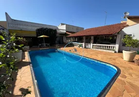 Foto 1 de Casa com 3 Quartos à venda, 175m² em Jardim Navarro, São Pedro