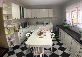 Foto 1 de Casa com 3 Quartos à venda, 400m² em Vila Galvão, Guarulhos