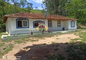 Foto 1 de Fazenda/Sítio com 2 Quartos à venda, 400m² em Goiabal, Pindamonhangaba