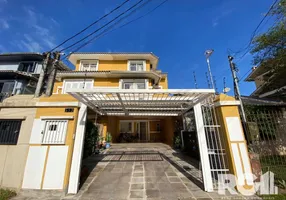 Foto 1 de Casa com 4 Quartos à venda, 184m² em Ipanema, Porto Alegre