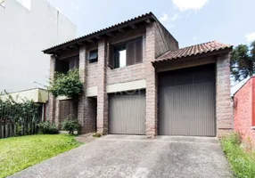 Foto 1 de Casa com 4 Quartos à venda, 315m² em Camaquã, Porto Alegre