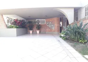 Foto 1 de Casa com 3 Quartos para venda ou aluguel, 830m² em Jardim das Nações, Taubaté