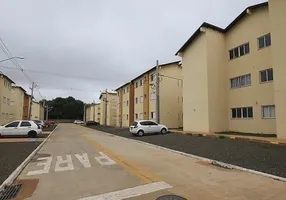 Foto 1 de Apartamento com 2 Quartos à venda, 43m² em Parque Residencial Rita Vieira, Campo Grande