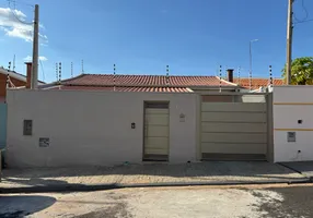 Foto 1 de Casa com 3 Quartos à venda, 180m² em Jardim Biagioni, Araraquara