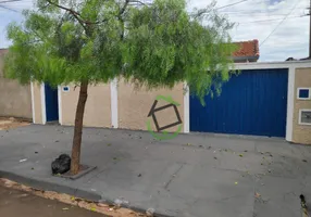 Foto 1 de Casa com 2 Quartos para venda ou aluguel, 139m² em Yolanda Opice, Araraquara