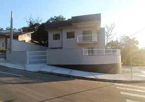 Foto 1 de Sobrado com 3 Quartos à venda, 96m² em Jaraguá 84, Jaraguá do Sul