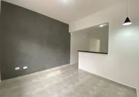 Foto 1 de Casa com 2 Quartos à venda, 60m² em Vila Tupi, Praia Grande