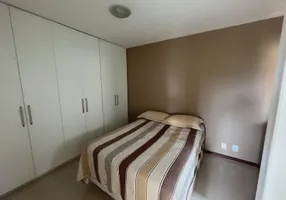 Foto 1 de Apartamento com 3 Quartos à venda, 70m² em Lagoa, Macaé