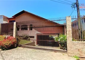 Foto 1 de Casa com 6 Quartos à venda, 380m² em Taboão, Curitiba
